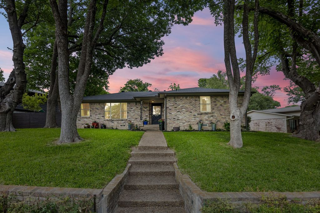 10607 Maplegrove Lane, Dallas, TX 75218