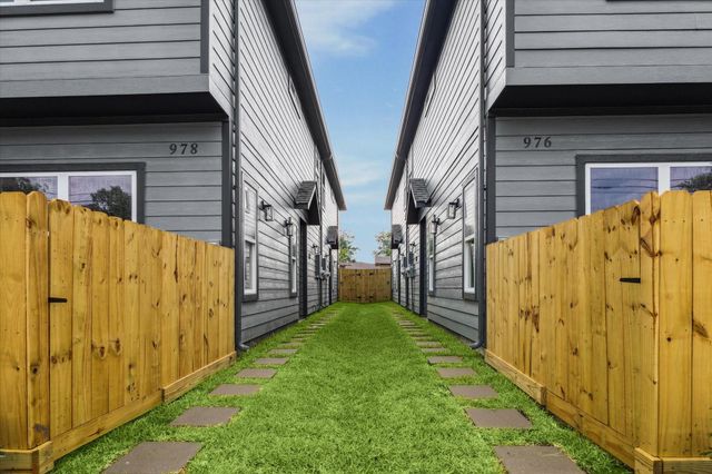 978 Marjorie Street 1, Houston, TX 77088