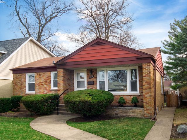 8727 Hamlin Avenue, Skokie, IL 60076