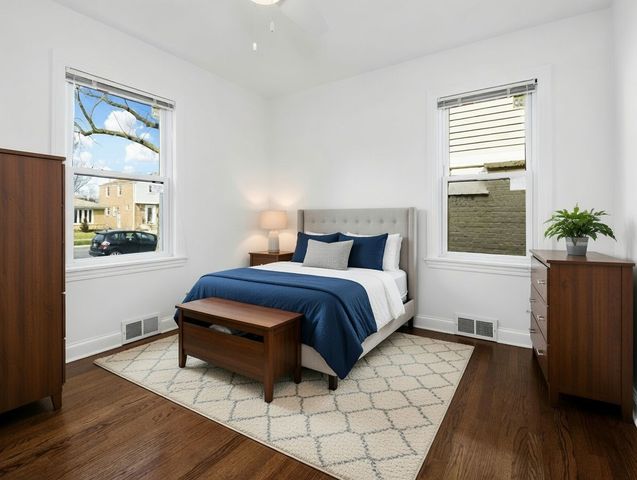 8727 Hamlin Avenue, Skokie, IL 60076