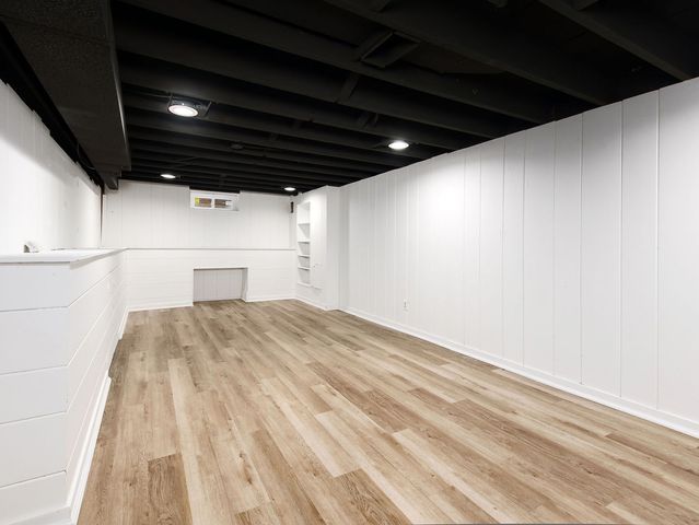 8727 Hamlin Avenue, Skokie, IL 60076