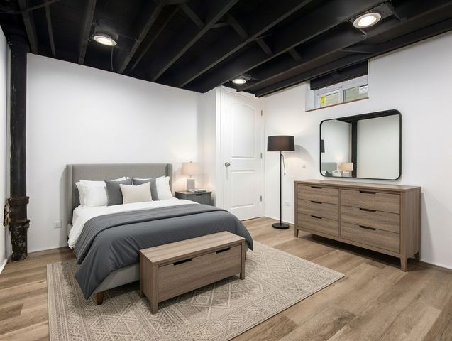 8727 Hamlin Avenue, Skokie, IL 60076