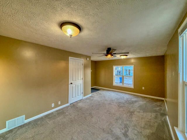 1806 AVENUE C, Council Bluffs, IA 51501