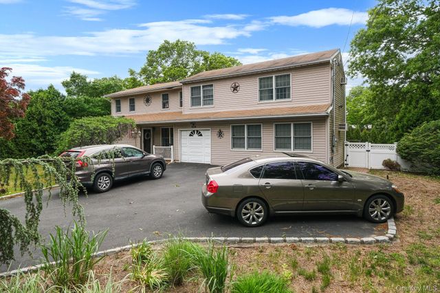 404 Bicycle Path, Port Jefferson Station, NY 11776