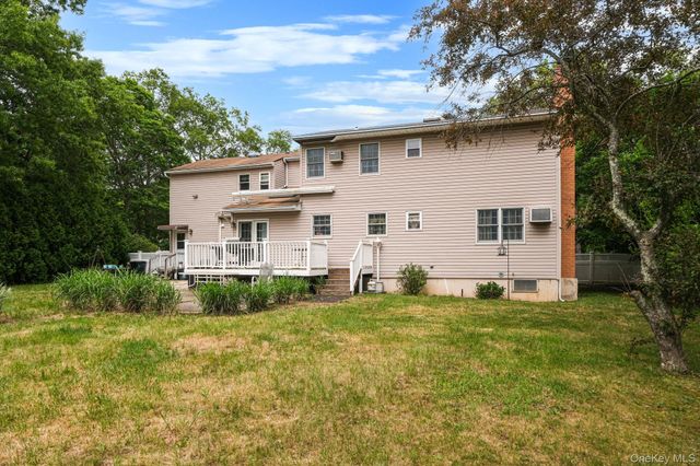 404 Bicycle Path, Port Jefferson Station, NY 11776