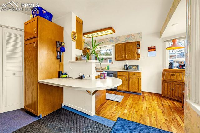 618 W Cheyenne Road, Colorado Springs, CO 80906