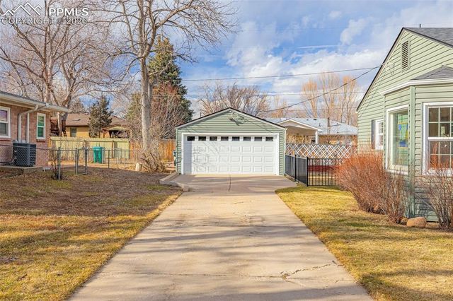 618 W Cheyenne Road, Colorado Springs, CO 80906