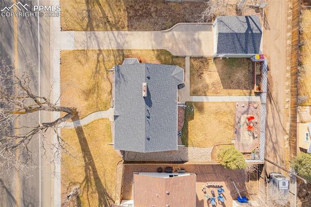 618 W Cheyenne Road, Colorado Springs, CO 80906