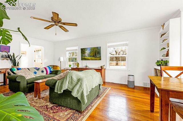 618 W Cheyenne Road, Colorado Springs, CO 80906