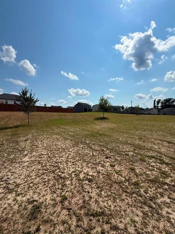 1104 Laflor Way, Mcdonough, GA 30253