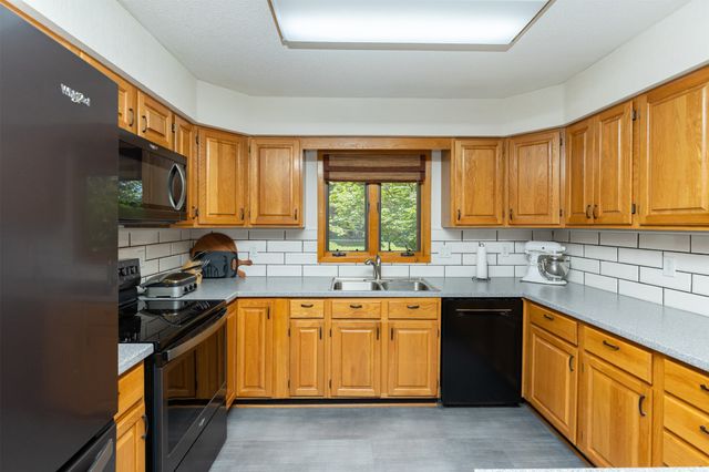 502 5th Avenue SW, Altoona, IA 50009