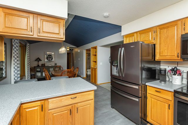 502 5th Avenue SW, Altoona, IA 50009