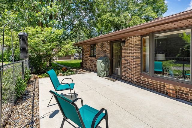 502 5th Avenue SW, Altoona, IA 50009