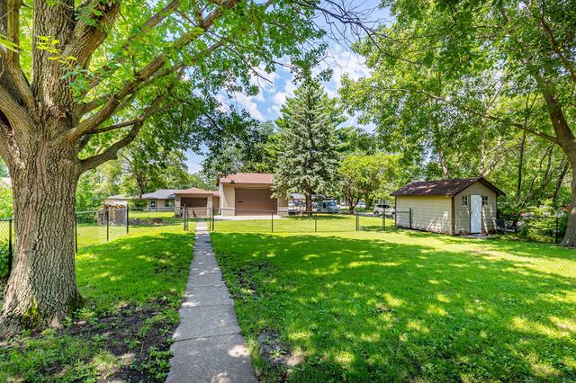 502 5th Avenue SW, Altoona, IA 50009