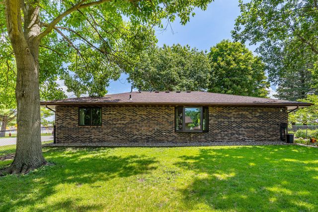 502 5th Avenue SW, Altoona, IA 50009
