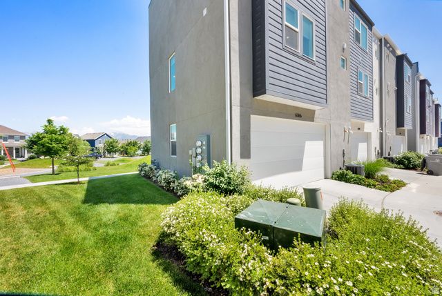 6366 W SUGARCANE DR, South Jordan, UT 84009