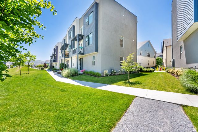 6366 W SUGARCANE DR, South Jordan, UT 84009