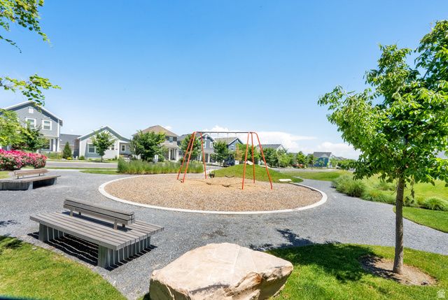 6366 W SUGARCANE DR, South Jordan, UT 84009