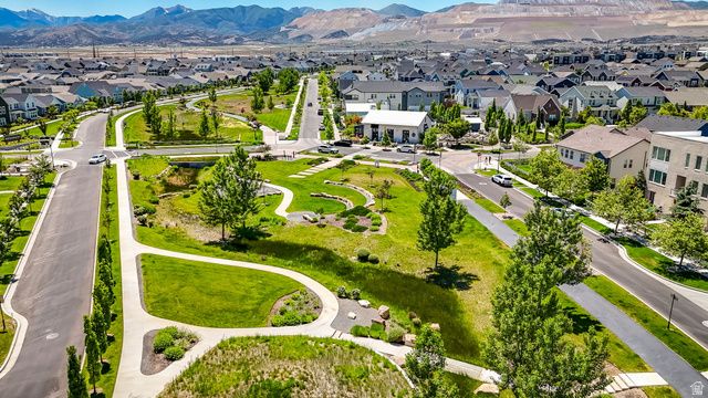 6366 W SUGARCANE DR, South Jordan, UT 84009