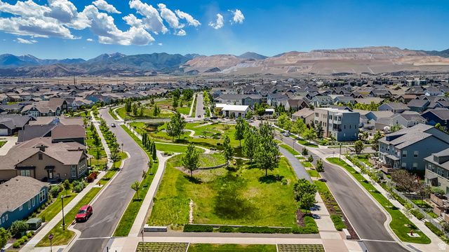 6366 W SUGARCANE DR, South Jordan, UT 84009