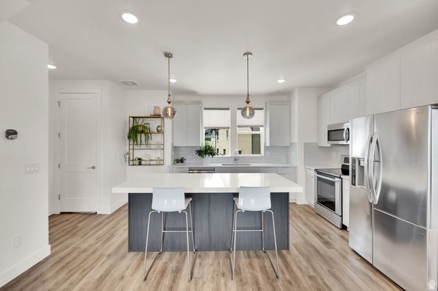 6366 W SUGARCANE DR, South Jordan, UT 84009