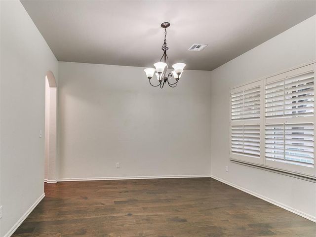 10649 Green Meadows Drive, Edmond, OK 73025