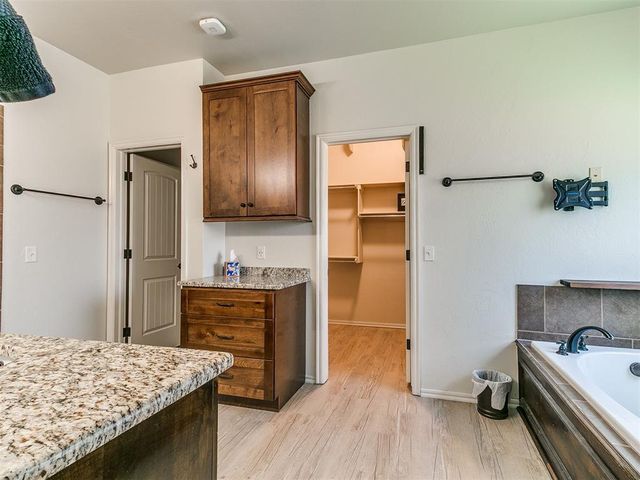 10649 Green Meadows Drive, Edmond, OK 73025