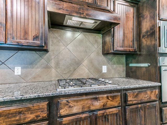 10649 Green Meadows Drive, Edmond, OK 73025