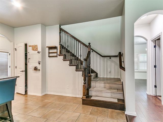10649 Green Meadows Drive, Edmond, OK 73025