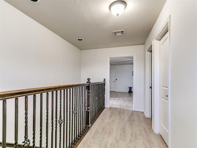 10649 Green Meadows Drive, Edmond, OK 73025