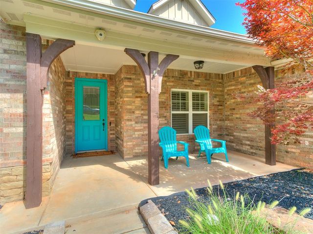 10649 Green Meadows Drive, Edmond, OK 73025