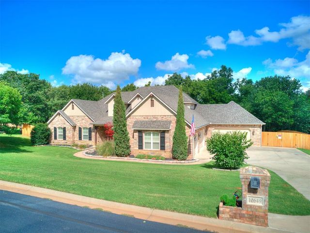 10649 Green Meadows Drive, Edmond, OK 73025