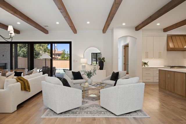 6437 Churchill Way, Dallas, TX 75230