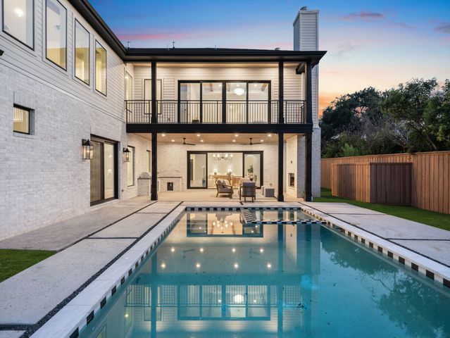 6437 Churchill Way, Dallas, TX 75230