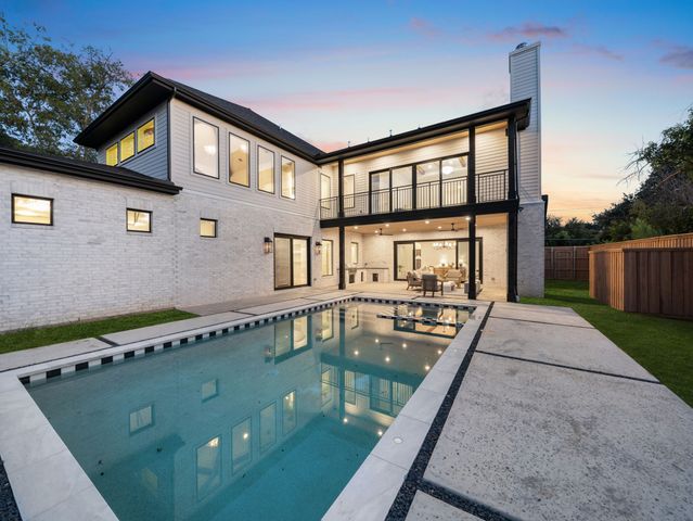 6437 Churchill Way, Dallas, TX 75230