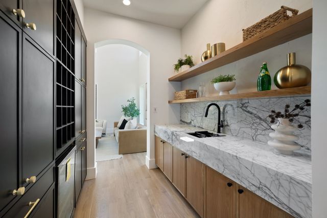 6437 Churchill Way, Dallas, TX 75230