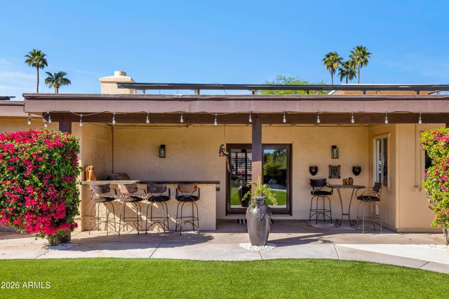 8611 E JENAN Drive, Scottsdale, AZ 85260