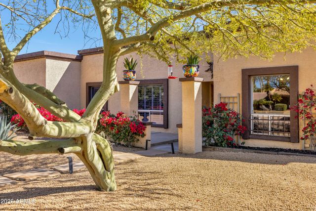 8611 E JENAN Drive, Scottsdale, AZ 85260