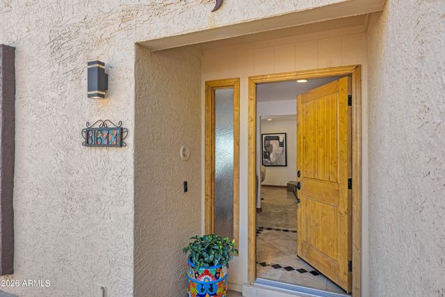 8611 E JENAN Drive, Scottsdale, AZ 85260