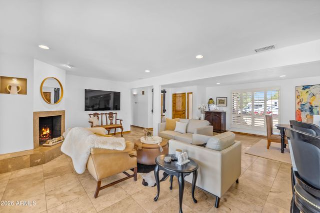 8611 E JENAN Drive, Scottsdale, AZ 85260