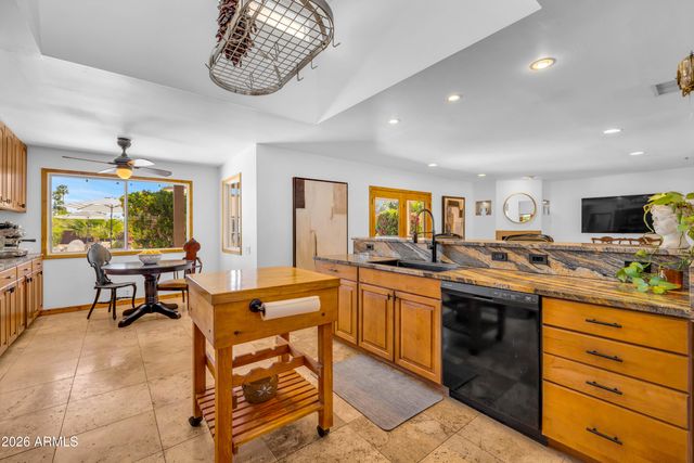 8611 E JENAN Drive, Scottsdale, AZ 85260