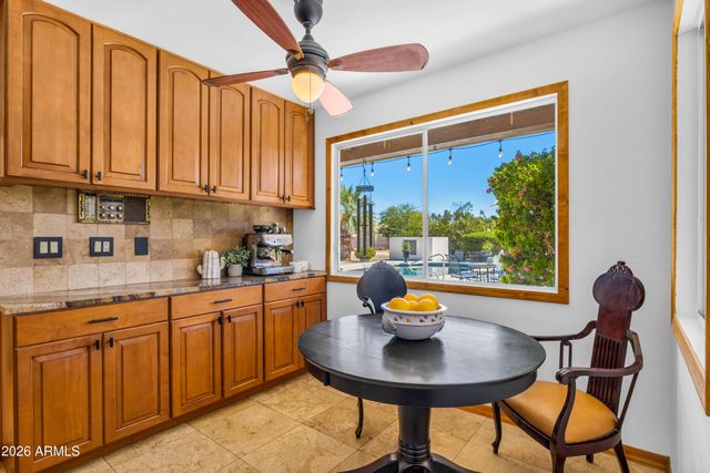 8611 E JENAN Drive, Scottsdale, AZ 85260