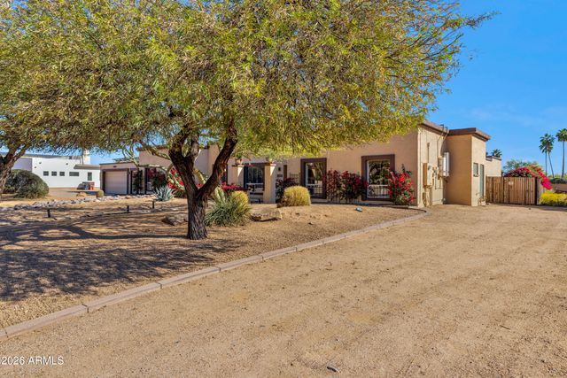 8611 E JENAN Drive, Scottsdale, AZ 85260