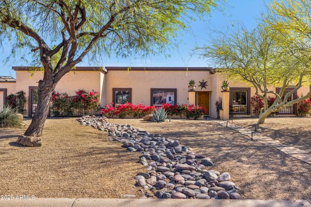 8611 E JENAN Drive, Scottsdale, AZ 85260