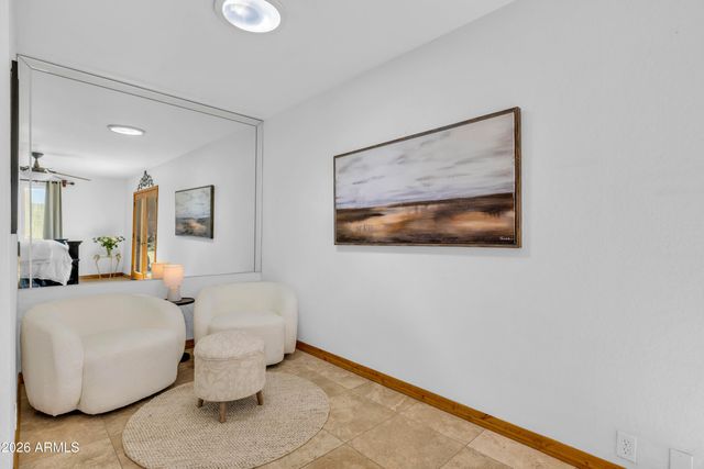 8611 E JENAN Drive, Scottsdale, AZ 85260