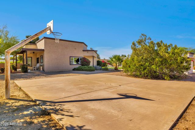 8611 E JENAN Drive, Scottsdale, AZ 85260