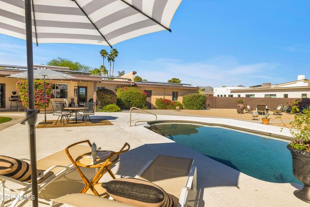 8611 E JENAN Drive, Scottsdale, AZ 85260