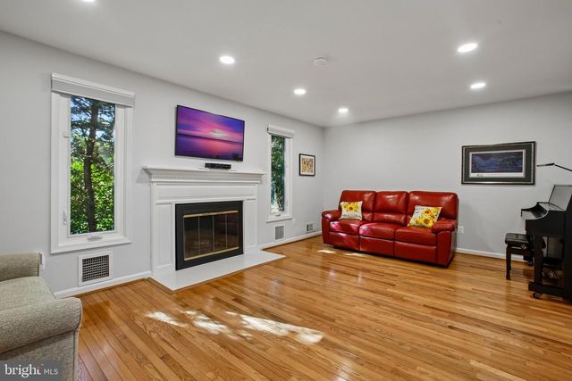 500 LITTLE FALLS ST, Falls Church, VA 22046