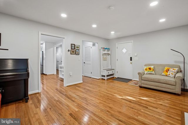 500 LITTLE FALLS ST, Falls Church, VA 22046