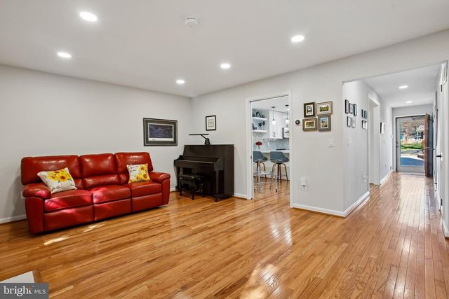 500 LITTLE FALLS ST, Falls Church, VA 22046